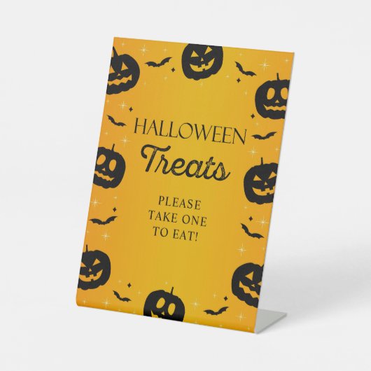 ハロウィーントリートカンプキ食べンとこうもり 台座サイン (正面)