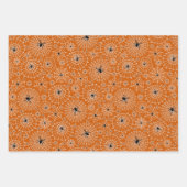ハロウィーンパターン |スパイダーウェブ上のクモ3色 ラッピングペーパーシート (正面)
