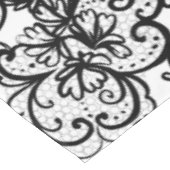 ハロウィーンファッションイラストレーションとブラックレース テーブルクロス (アングル)