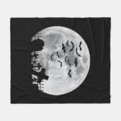 ハロウィーンフルムーン墓地不気味こうもり フリースブランケット (正面(横))