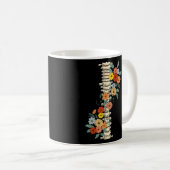 ハロウィーンフローラの背骨が野生の花を通って成長 コーヒーマグカップ (正面右)