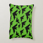 ハロウィーンブラックこうもりのクール緑の不気味なパターン アクセントクッション (裏面(縦))