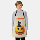 ハロウィーンブラックキャットカボチャカスタムの子供 エプロン (着用した状態)