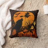 ハロウィーンブ飛んでいるロムウィッチアンドムーン装飾用クッション クッション (ブランケット)