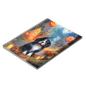 ハロウィーンベルネーズマウンテンとカボチャ怖 ノートブック (左側)