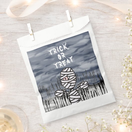 ハロウィーンホラー不気味なミイラのトリックまたはトリートバッグ フェイバーバッグ (クリップ留めされた状態)