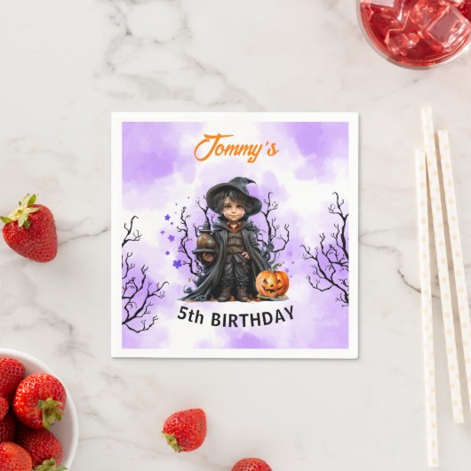 ハロウィーンボーイ誕生日かわいい小さなウィザードナプキンス スタンダードカクテルナプキン (インサイチュ)