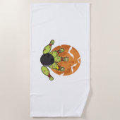 ハロウィーンボーリングゾンビピンこうもりボウリングをする人、 クリケットの投手ギフト ビーチタオル (正面)