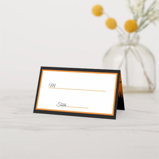 ハロウィーン怖いツリーのパーソナライズ名の日付 プレイスカード (正面)