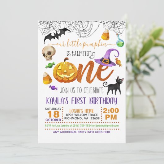 ハロウィーン我々の小さなカボチャは1を回している 招待状 (スタンド正面)