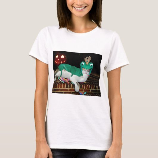 ハロウィーン猫がグッズを手に入れた！ Tシャツ (正面)