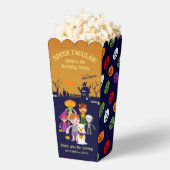 ハロウィーン衣装ボーイ誕生日パーティー フェイバーボックス (はじけた状態)