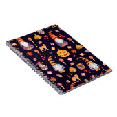 ハロウィーン要素を使用したヴィンテージのシームレスなパターン。 ノートブック (右側)