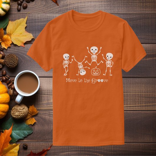 ハロウィーン踊りスケルトンが溝に移動 Tシャツ