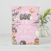 ハロウィーン2回目の誕生日わたしたちの小さなブーは2ピンク 招待状 (スタンド正面)