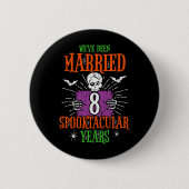 ハロウィーン スプーキータキュラー 8周年結婚記念日 缶バッジ (正面)