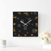 ハロウィ風変わりン気味の薄い箱黒いオレンジ色の薄気味悪い スクエア壁時計 (ホーム)