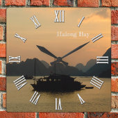 ハロンベイボート、ゴールデンサンセット、ベトナム海景 スクエア壁時計