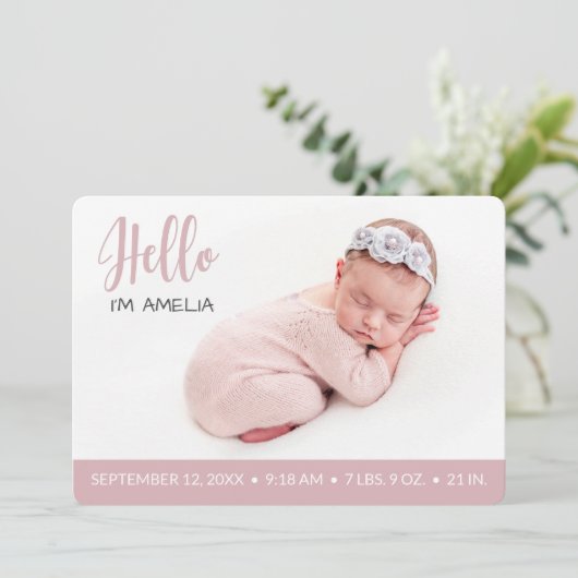 ハローオーバーレイ赤ちゃん女の子の写真オールドモダン・ピンク 案内状 (スタンド正面)
