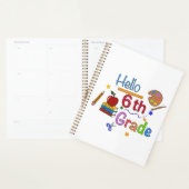 ハローシックスグレード – かわいい新学期デザイン プランナー手帳 (ディスプレー)