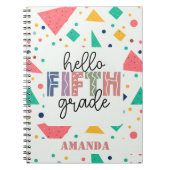 ハロースクール学年カラフル幾何学名前をカスタムする ノートブック (正面)