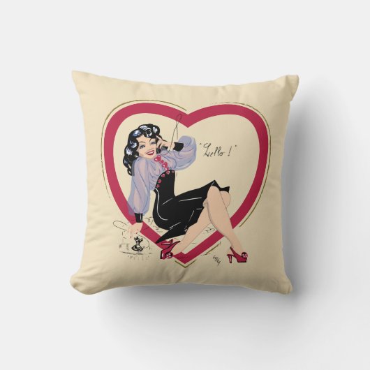 ハローバレンタインのピンアップガール クッション (正面)