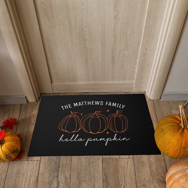 ハローパンプキカスタムン名秋 ドアマット (A festive fall indoor or outdoor custom name doormat to welcome guests or trick-or-treaters!)