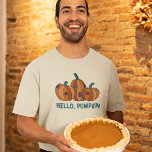 ハローパンプキン秋秋グラフィック Tシャツ<br><div class="desc">このグラフィックティーは秋に最適。HELLO、PUMPKINをスローガンに3つのパッチワークスタイルのカボチャのイラストを搭載したティール(緑がかった色)色のレタリング。</div>