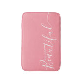 ハロービューティフルピンクホワイトタイポグラフィ モダン バスマット (正面縦)
