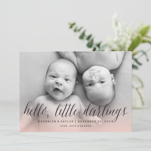 ハローリトルダーリングツインガールズシック写真誕生 案内状 (スタンド正面)