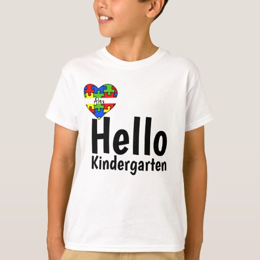 ハロー幼稚園パズルピース名前をカスタムするハート Tシャツ (正面)