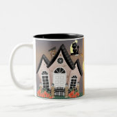 ハロ幽霊のよく出るウィーン ツートーンマグカップ (左)