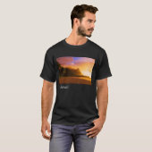 ハワイのゴールデンビーチの夕日 Tシャツ (正面フル)