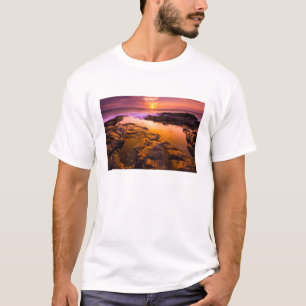ハワイのタイドプール上のサンセット Tシャツ