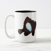 ハワイのドミノのDamselfish、Dascyllusのalbisella ツートーンマグカップ (左)