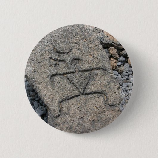 ハワイの岩石彫刻-ボタン 缶バッジ (正面)