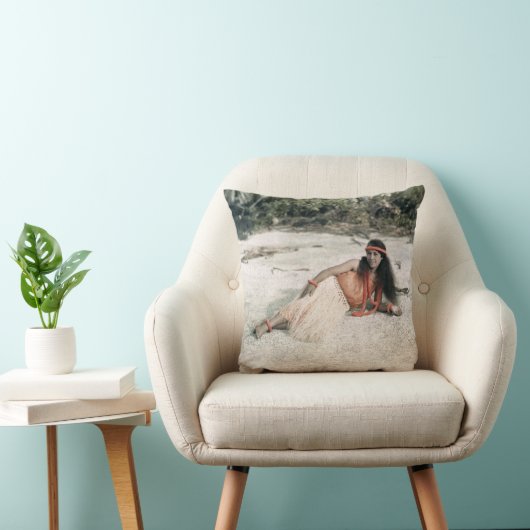 ハワイの枕: ヴィンテージの1910年のフラ女の子の装飾用クッション クッション (椅子)