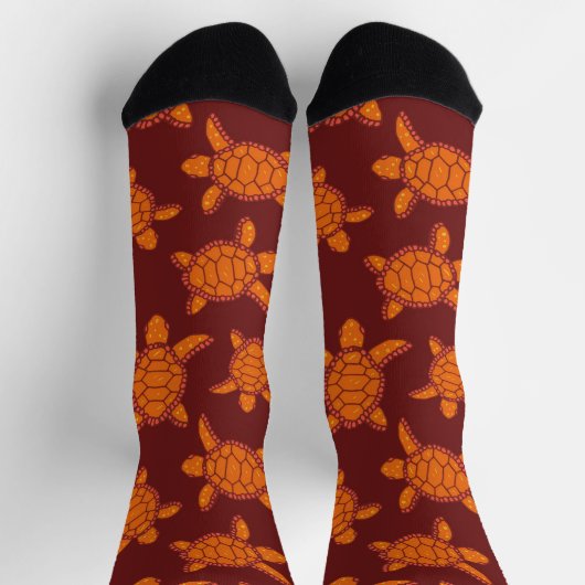 ハワイアンシータートルバーグンディパターン(の模様が)あるアロハ ソックス (上部)