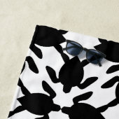 ハワイアンモダンプリント本羽模様 ビーチタオル (インサイチュ)