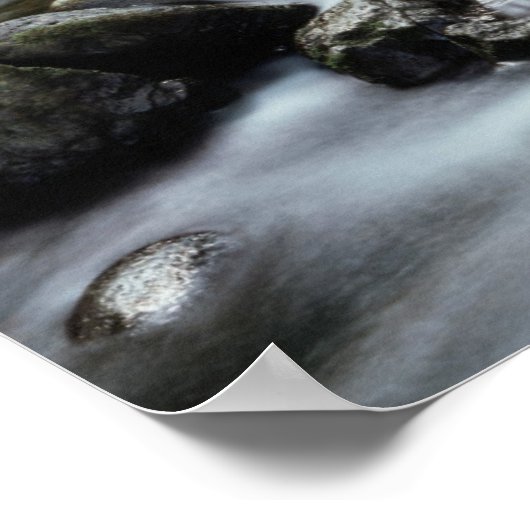 ハワイ、マウイ、ブループールに滝が流れ込む ポスター (角)