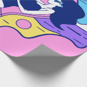 ハンでカクテルを使ってビーチにサンバテスをする女の子 ラッピングペーパー (角)