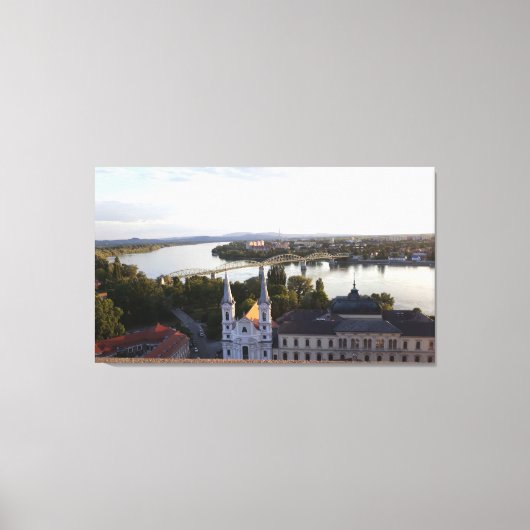 ハンガリーとスロバキアを結ぶダヌベ橋 キャンバスプリント (正面)