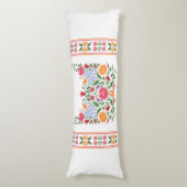 ハンガリーの民俗パターン- Kalocsaの刺繍の花 ボディピロー (正面縦)