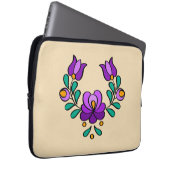 ハンガリーフォーク刺繍柄「マタイ」 ラップトップスリーブ (正面右)