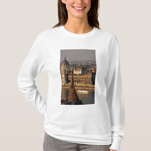 ハンガリー ブダペスト ドナウ川 議会 Tシャツ (正面)