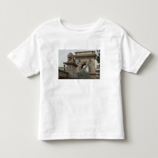 ハンガリー、首都ブダペスト。歴史的建造物2 トドラーTシャツ (正面)