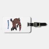 ハングリーギラモンスタントリザード漫画イラストレーション ラゲッジタグ (正面横)