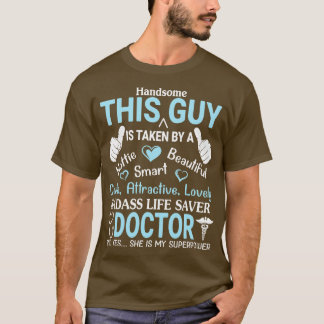 ハンサムこの男は悪い救世主に連れて行かれる Tシャツ