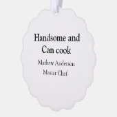 ハンサムで缶調理師名主シェフ日付を追加 オーナメントカード (左)