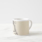 ハンサムな人の顔のアンティークのフランス語のスケッチ エスプレッソカップ (正面右)